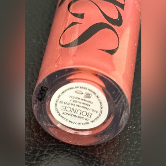 Nwt Saie
Glossybounce™ High-Shine Hydrating Lip Gloss Oil - bounce - Picture 2 of 3